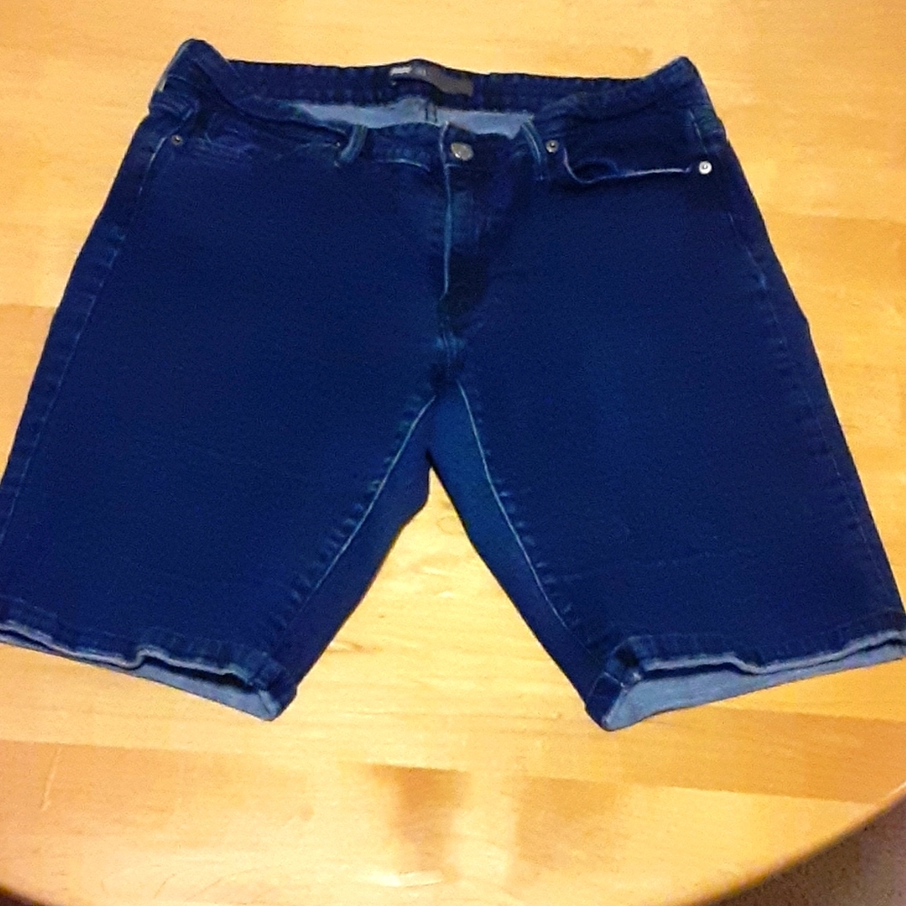Levi shorts